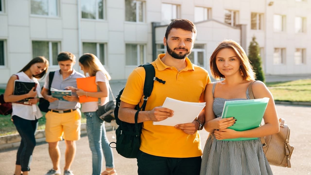 Provas de residência e questões comentadas: estratégias Revisamed